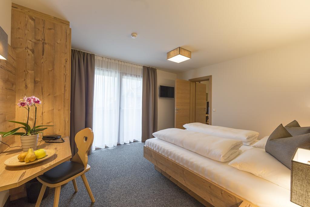 Hotel Anewandter Μπρούνικο Εξωτερικό φωτογραφία
